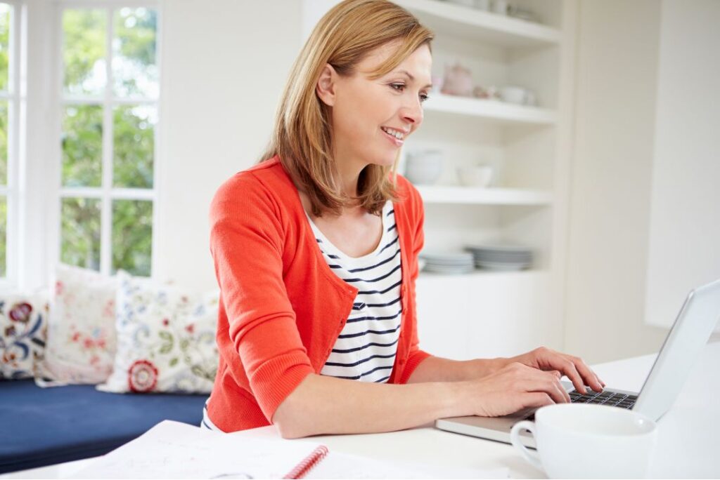 Teacher working from home on her side hustle 