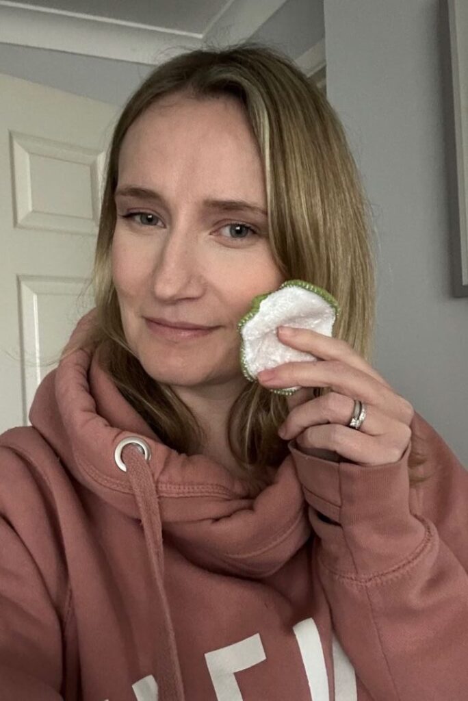 Washable face pads for make up remover